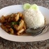กระเพราไก่กรอบราดข้าว พอใช้ได้