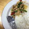 กะเพราไก่ครับ ทานไปแล้วครึ่งจาน555
