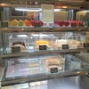 ของหวานเต็มตู้