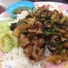 ข้าวราดกะเพราเนื้อ