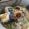 เล็กต้มยำไข่ลวก