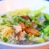 บะหมี่เกี๊ยวหมูกรอบ (ธรรมดา 30 บาท)