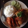 ฉู่ฉี่ไข่เจียวกุ้ง (ไข่เจียวกรอบ) 49 บาท อร่อยมาก น่าทานสุดๆ