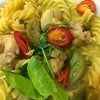 Spaghetti and chicken curry สปาเก็ตตี้แกงเขียวหวานไก่