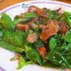 คะน้าหมูกรอบ