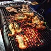 กุ้งเผา ทำกันริมถนนเลย