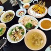 เมนูข้าวมันไก่ ตือฮวน และหมูสะเต๊ะ