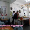 ร้านโปร่งโล่งสะอาด ฝรั่งนักท่องเที่ยวยังมาอุดหนุนเลย
