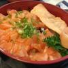 Salmon Sukimi Don