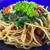 สปาเก็ตตี้ผัดเนื้อแดดเดียวพริกแห้ง [220.-] 