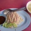 ข้าวมันไก่ธรรมดา รสชาติจัดว่าใช้ได้ ในราคาแสนประหยัด(20บาท)