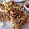 ข้าวหมูย่างไข่ขยี้ 35 บาท