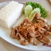ข้าวหมูกระเทียม