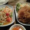 ตำไท+ไก่ทอดหมกฟาง
