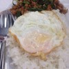 ข้าวกระเพราหมูสับไข่ดาว