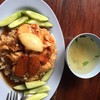 ข้าวหมูแดงหมูกรอบ น้ำราดอร่อย
