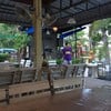 มีเวทีกลางคืนด้วย