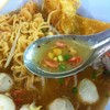 น้ำซุปมีกุ้งแห้งให้ด้วย 