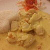 สเต็กอกไก่ราดซอสผงกะหรี่ใส่ผลไม้รวม