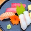 Sushi Set หรือซูชิรวม (115 บาท) 