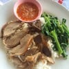 ข้าวหน้าเป็ด เป็นเป็ดพะโล้