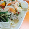 ยำวุ้นเส้นรสชาติดีคะเครื่องเยอะมากมาย