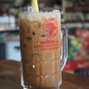 กาแฟโบราณ 12 บาท ถ้าโอเลี้ยง 10 บาท (ทานที่ร้าน) ขอบอกเลยมันหอม อร่อย มาก