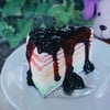 เครปสายรุ้งลากด้วยบลูเบอรี่ ชิ้นใหญ่เวอร์ ปกติจะกินพวกเค้กหมด แต่ครั้งนี้กินไม่ห