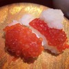 "Ikura sushi"