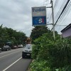 เจ้าของร้านให้ไปจอดอีกฝั่ง คงเป็นวันๆไป