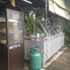 บรรยากาศหน้าร้านค่ะ ไม่มีป้ายนะคะ เพราะอยู่ด้านใน