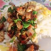 กะเพราหมูกรอบไข่ดาว