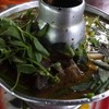 ต้มยำไก่บ้านใส่ใบมะขามอ่อน