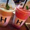 เครื่องดื่ม apple cinnamon smoothy & strawberry yogurt smoothy