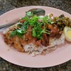 ข้าวขาหมูเนื้อนิ่มอร่อยเช่นกัน