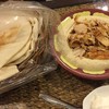 Hummus + chicken Schwama