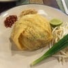 ผัดไทยเส้นขนมจีนกุ้งสดหีอไข่ราคา95บาท