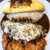ข้าวห่อไข่ลาวาหมูทอดแกงกระหรี่เพิ่มชีส 