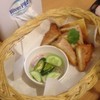 ขนมปังหน้าหมูไข่กุ้ง