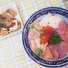 ข้าวหน้าปลาดิบรวม นี้ 800 เยน