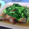 คะน้าหมูกรอบ