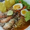 บะหมี่และเส้นใหญ่ต้มยำน้ำใสกุ้งไข่หวานจ๊ะ