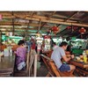 บรรยากาศร้านเป็นเพิงค่ะ