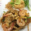 ผัดไทกุ้งสด จานละ145บาท