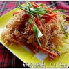 หมี่กรอบ รสชาติดี แต่ทำไมหันผัดยาวไปนะ