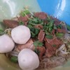 บะหมี่ น้ำ หมูตุ๋น ลูกชิ้น 40 บาท