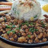 หมูหั่นเป็นเต๋าชิ้นเล็กๆ