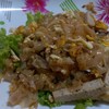 ก๋วยเตี๋ยวคั่วหมูยอ
