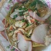 ชามใหญ่ๆ  เครื่องเยอะๆ