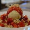 Stawberry crumble (175.-)